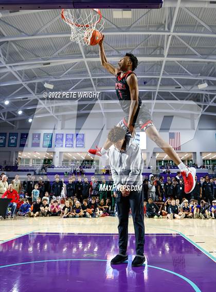 Thumbnail 3 in Slam Dunk Contest (City of Palms Classic) photogallery.