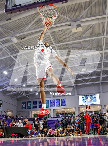Thumbnail 2 in Slam Dunk Contest (City of Palms Classic) photogallery.