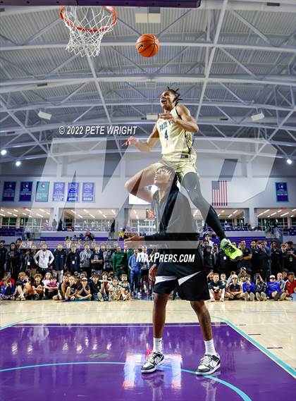 Thumbnail 3 in Slam Dunk Contest (City of Palms Classic) photogallery.