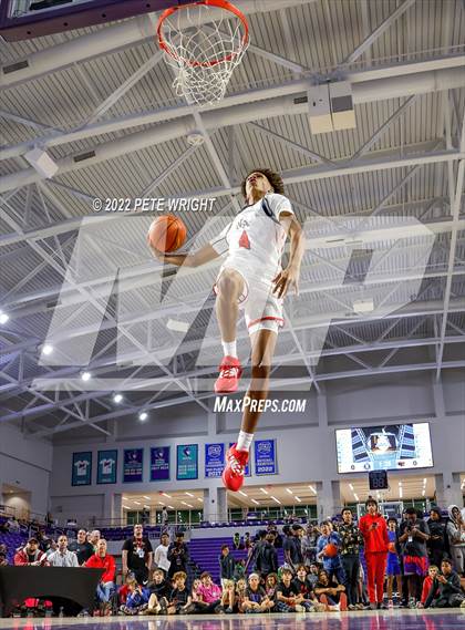 Thumbnail 2 in Slam Dunk Contest (City of Palms Classic) photogallery.