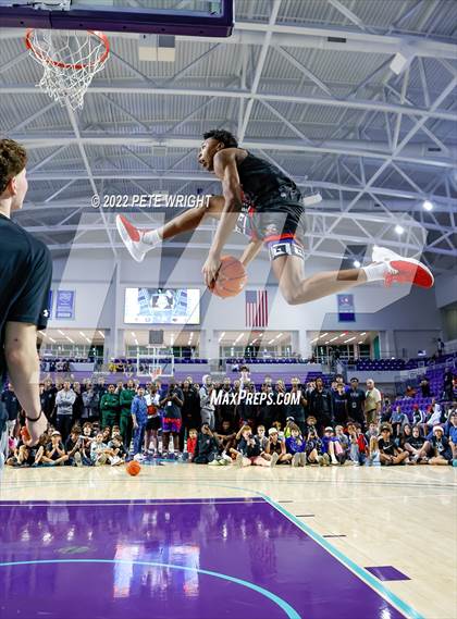 Thumbnail 3 in Slam Dunk Contest (City of Palms Classic) photogallery.