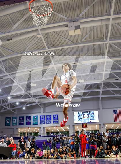 Thumbnail 1 in Slam Dunk Contest (City of Palms Classic) photogallery.