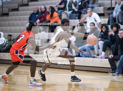 Thumbnail 3 in Ellet vs. Canton Central Catholic photogallery.