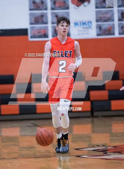 Thumbnail 2 in Ellet vs. Canton Central Catholic photogallery.