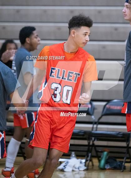 Thumbnail 1 in Ellet vs. Canton Central Catholic photogallery.