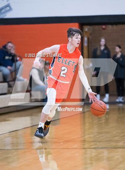 Thumbnail 3 in Ellet vs. Canton Central Catholic photogallery.