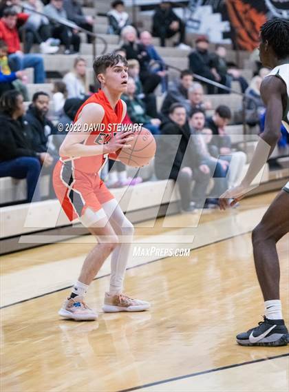 Thumbnail 3 in Ellet vs. Canton Central Catholic photogallery.