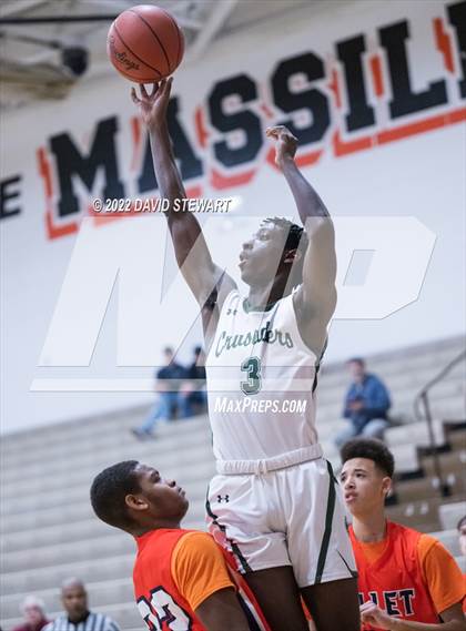 Thumbnail 1 in Ellet vs. Canton Central Catholic photogallery.