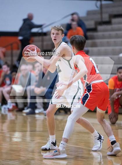 Thumbnail 3 in Ellet vs. Canton Central Catholic photogallery.