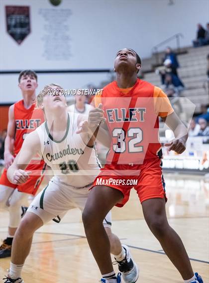 Thumbnail 2 in Ellet vs. Canton Central Catholic photogallery.