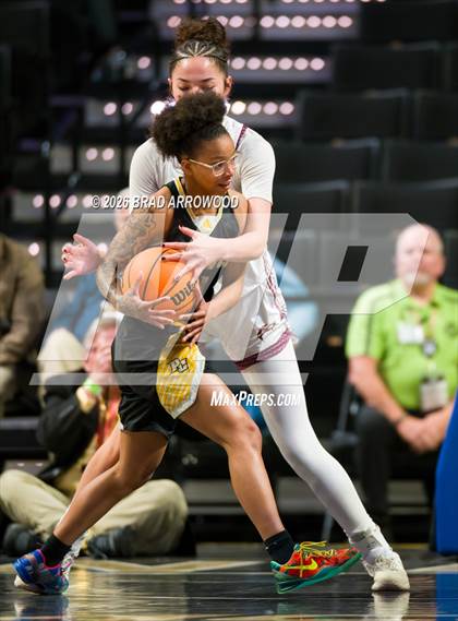 Thumbnail 2 in Cherokee vs. Pamlico County (NCHSAA 2A Final) photogallery.
