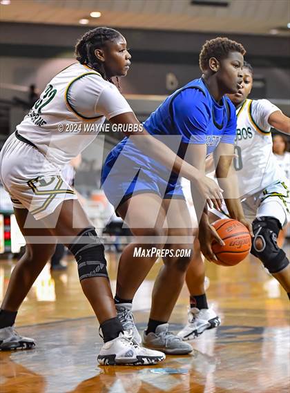 Thumbnail 1 in Tyler @ Longview photogallery.