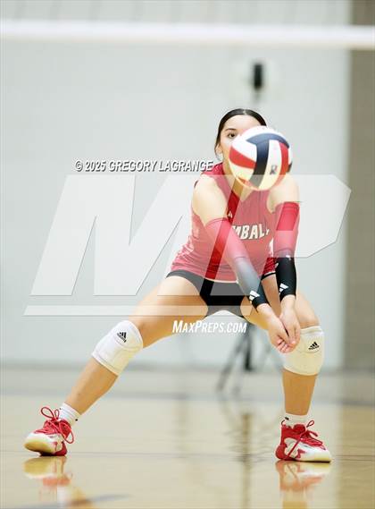 Thumbnail 3 in Tomball vs Southlake Carroll (UIL 6A D2 Volleyball Semi-final) photogallery.