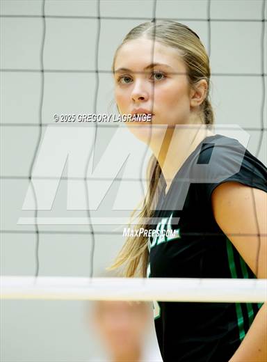 Tomball vs Southlake Carroll (UIL 6A D2 Volleyball Semi-final)