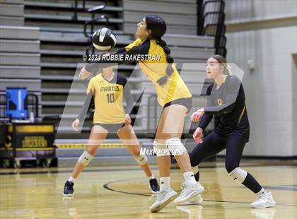 Thumbnail 3 in Crandall vs Summit International Prep (Crandall Tournament) photogallery.