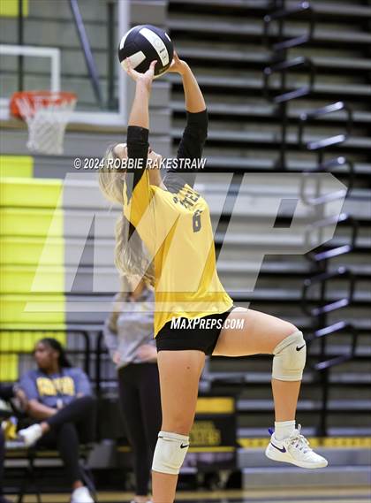 Thumbnail 3 in Crandall vs Summit International Prep (Crandall Tournament) photogallery.