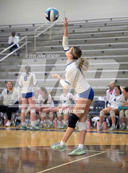 Thumbnail 3 in St. Joseph's Catholic vs Blythewood (Dorman Tournament of Champions) photogallery.