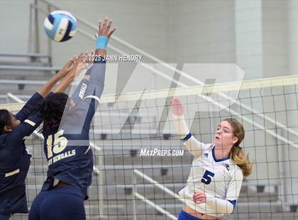 Thumbnail 2 in St. Joseph's Catholic vs Blythewood (Dorman Tournament of Champions) photogallery.