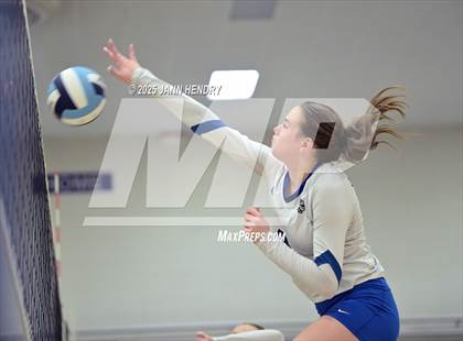 Thumbnail 2 in St. Joseph's Catholic vs Blythewood (Dorman Tournament of Champions) photogallery.