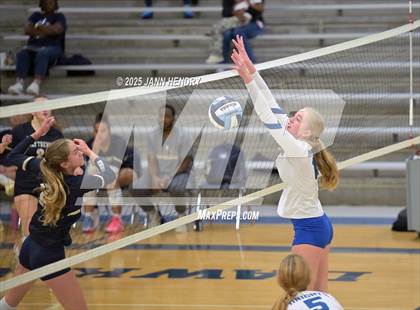 Thumbnail 2 in St. Joseph's Catholic vs Blythewood (Dorman Tournament of Champions) photogallery.