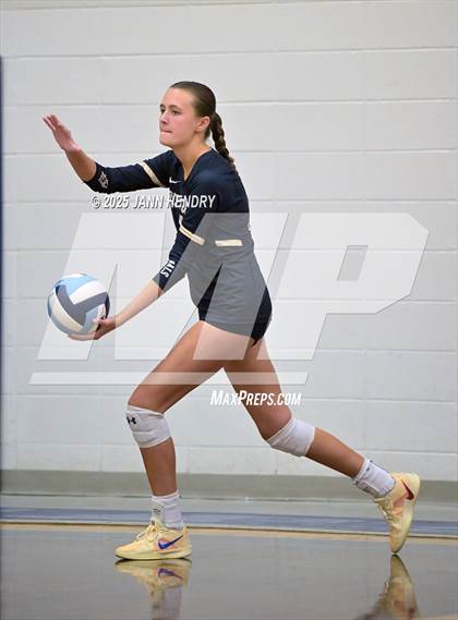 Thumbnail 3 in St. Joseph's Catholic vs Blythewood (Dorman Tournament of Champions) photogallery.