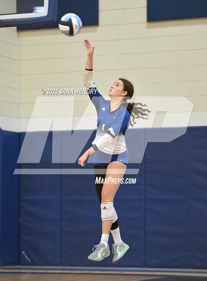 Thumbnail 3 in St. Joseph's Catholic vs Blythewood (Dorman Tournament of Champions) photogallery.