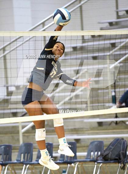 Thumbnail 3 in St. Joseph's Catholic vs Blythewood (Dorman Tournament of Champions) photogallery.