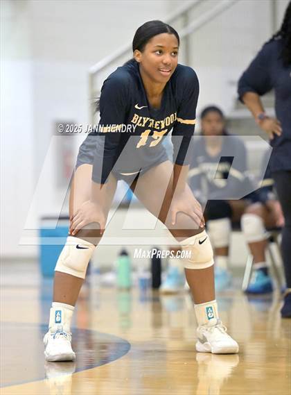 Thumbnail 3 in St. Joseph's Catholic vs Blythewood (Dorman Tournament of Champions) photogallery.