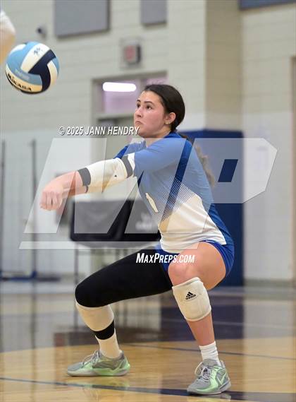 Thumbnail 2 in St. Joseph's Catholic vs Blythewood (Dorman Tournament of Champions) photogallery.