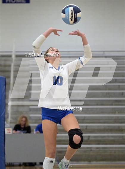 Thumbnail 3 in St. Joseph's Catholic vs Blythewood (Dorman Tournament of Champions) photogallery.