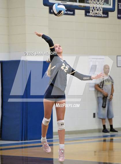 Thumbnail 1 in St. Joseph's Catholic vs Blythewood (Dorman Tournament of Champions) photogallery.