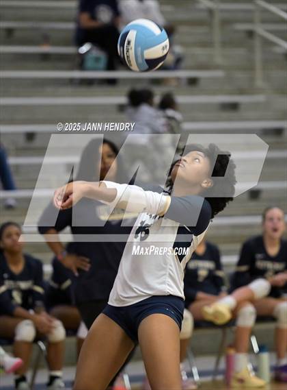 Thumbnail 1 in St. Joseph's Catholic vs Blythewood (Dorman Tournament of Champions) photogallery.