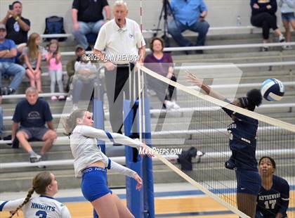 Thumbnail 2 in St. Joseph's Catholic vs Blythewood (Dorman Tournament of Champions) photogallery.