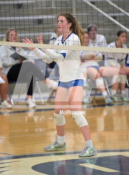 Thumbnail 2 in St. Joseph's Catholic vs Blythewood (Dorman Tournament of Champions) photogallery.