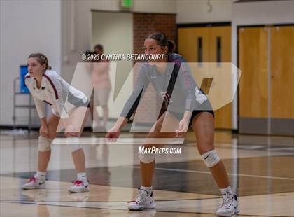 Thumbnail 2 in Arapahoe vs Horizon photogallery.