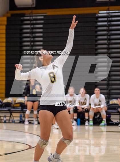 Thumbnail 1 in Arapahoe vs Horizon photogallery.