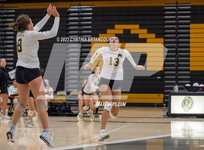 Thumbnail 3 in Arapahoe vs Horizon photogallery.