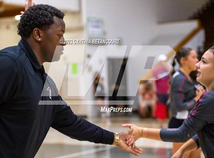 Thumbnail 2 in Arapahoe vs Horizon photogallery.