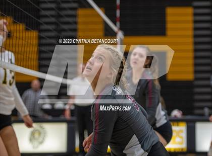 Thumbnail 1 in Arapahoe vs Horizon photogallery.