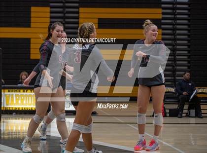 Thumbnail 3 in Arapahoe vs Horizon photogallery.