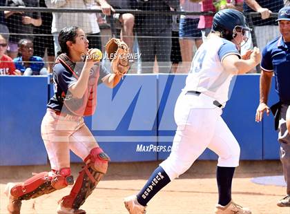 Thumbnail 3 in Shadow Ridge vs Coronado (NIAA 4A Final) photogallery.