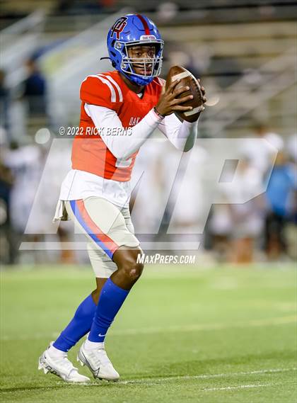 Thumbnail 2 in Oak Ridge vs College Park photogallery.
