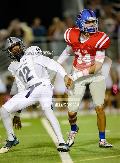 Thumbnail 3 in Oak Ridge vs College Park photogallery.