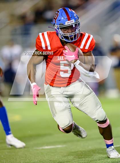 Thumbnail 3 in Oak Ridge vs College Park photogallery.