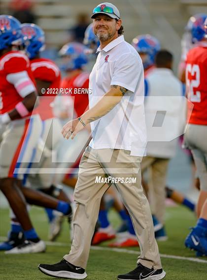 Thumbnail 3 in Oak Ridge vs College Park photogallery.