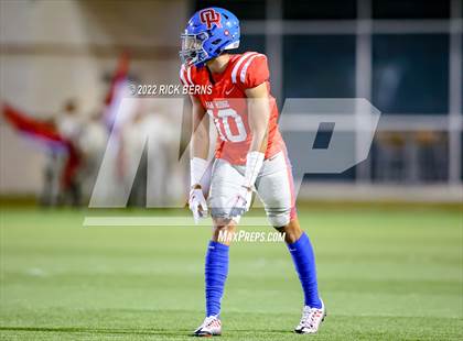 Thumbnail 3 in Oak Ridge vs College Park photogallery.