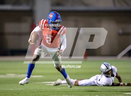 Thumbnail 1 in Oak Ridge vs College Park photogallery.