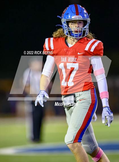 Thumbnail 3 in Oak Ridge vs College Park photogallery.