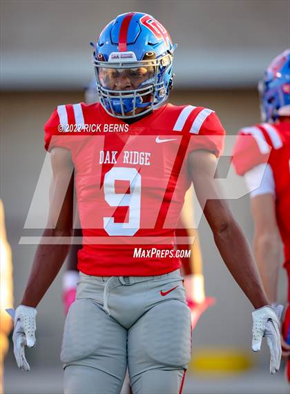 Thumbnail 2 in Oak Ridge vs College Park photogallery.