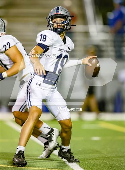 Thumbnail 3 in Oak Ridge vs College Park photogallery.